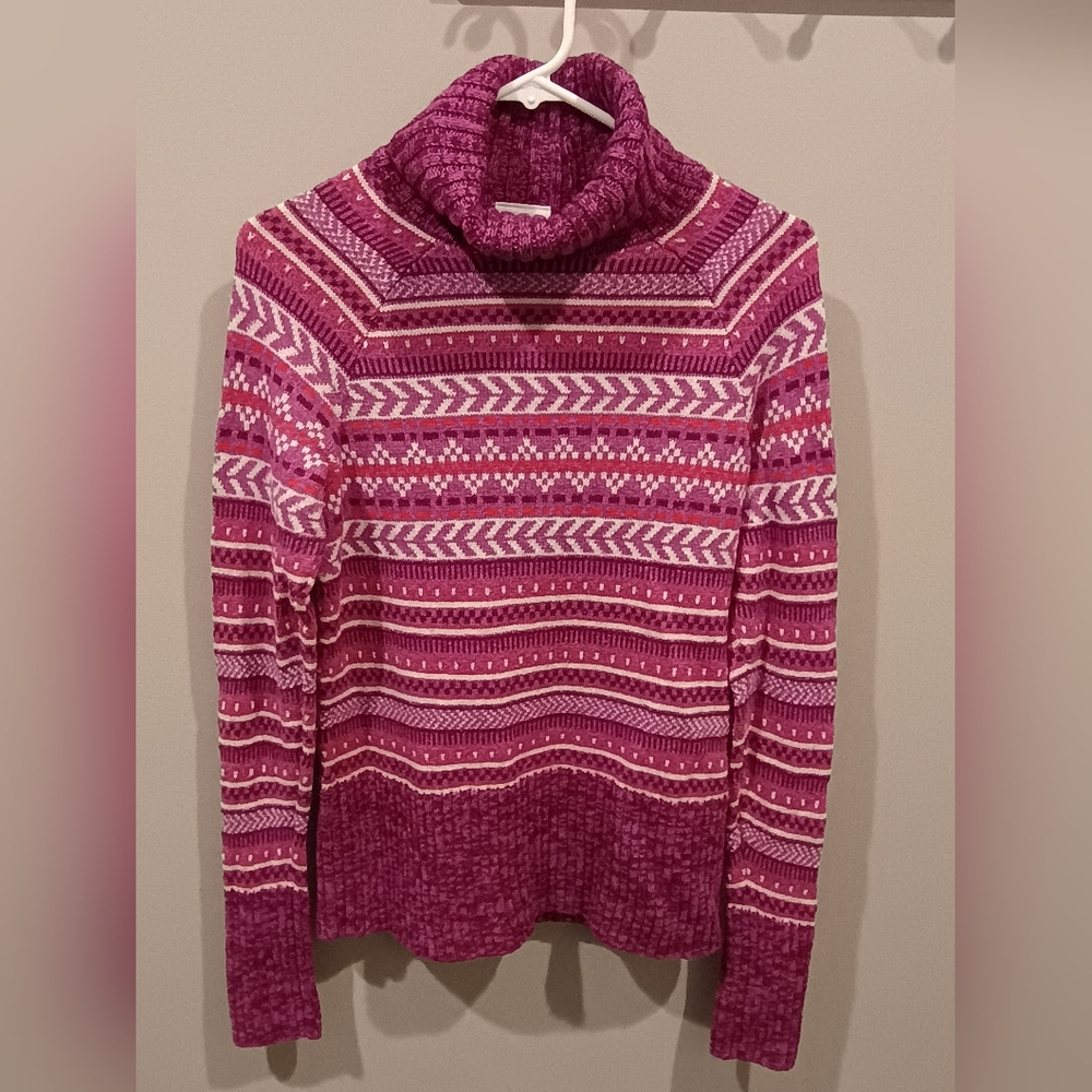 Women's Columbia Pink and White Cowl Neck Sweater with Chevron Design